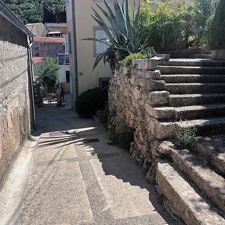 Apartment Desanti Валун Экстерьер фото