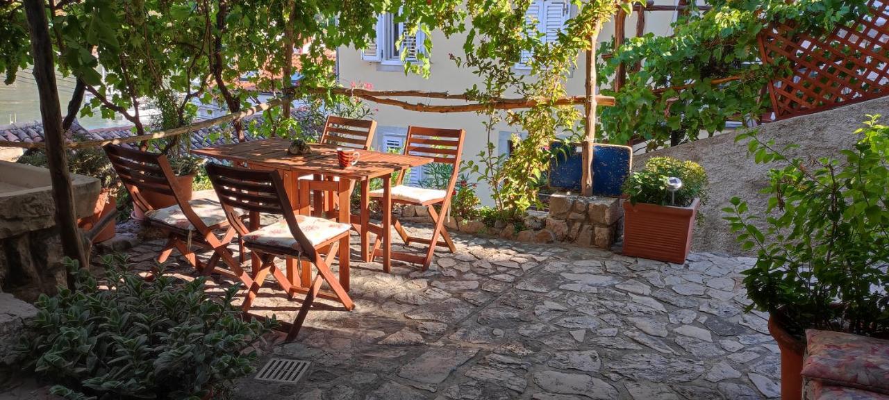 Apartment Desanti Валун Экстерьер фото